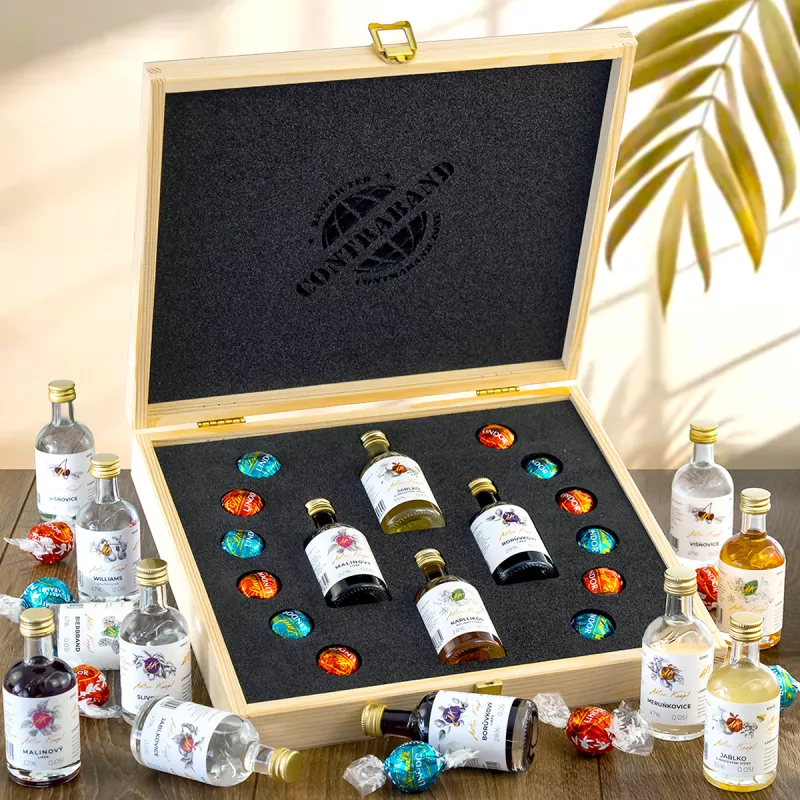 Dárková sada s pralinkami Lindt Excellence a pálenkami a likéry Anton Kaapl set CONTRABAND