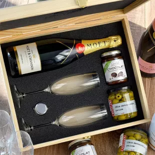 Dárková sada Moët & Chandon Set Contraband Originální dárek