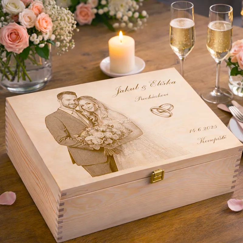 Svatební vzpomínková krabička s gravírovanou fotografií 34x25x10 cm