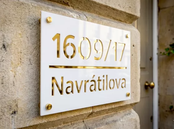 Domovní číslo bílá zlatá