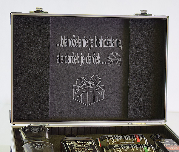 Gravírované plexi Gravírované plexi